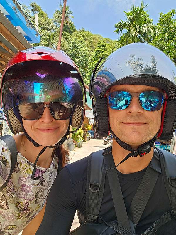 pulau weh_getting around by scooter