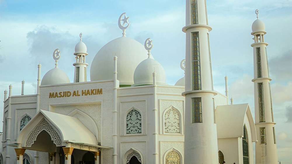 al hakim mosque padang
