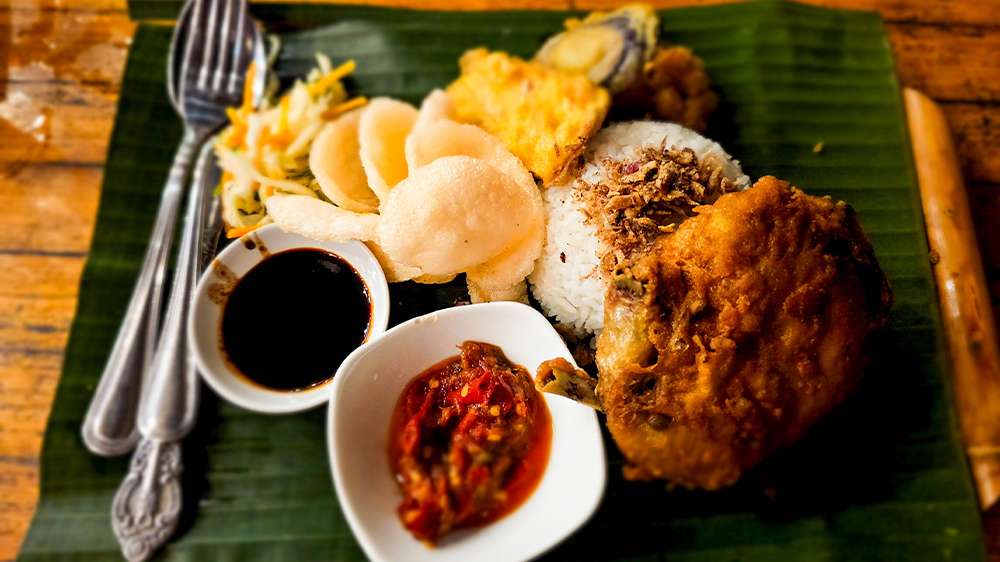 bukit lawang local food