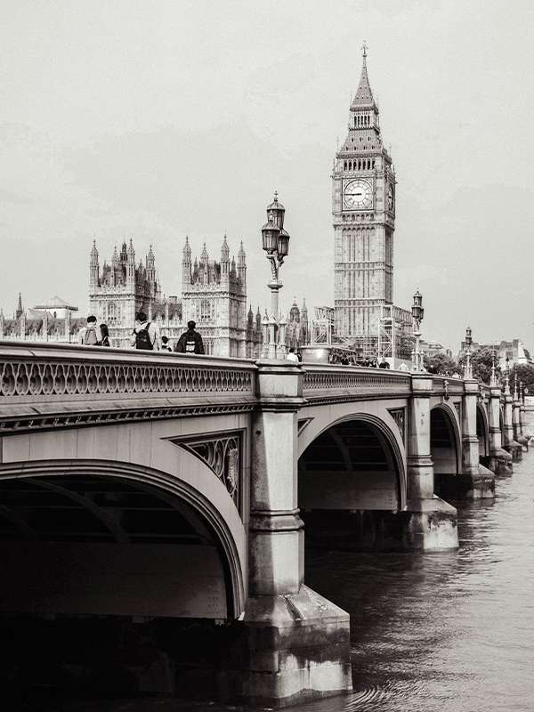 england page_overlay image_londonbw