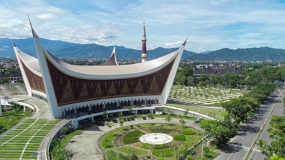 grand mosque of west sumatra