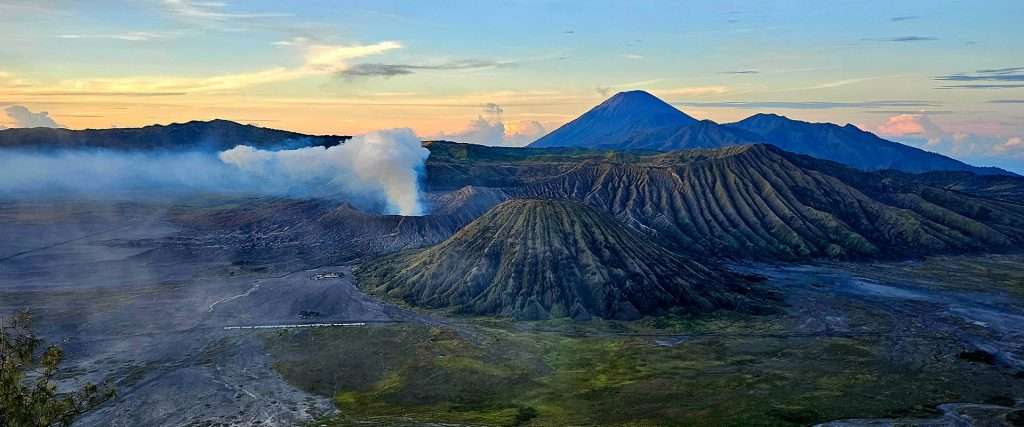 java itinerary post featured image indonesia2