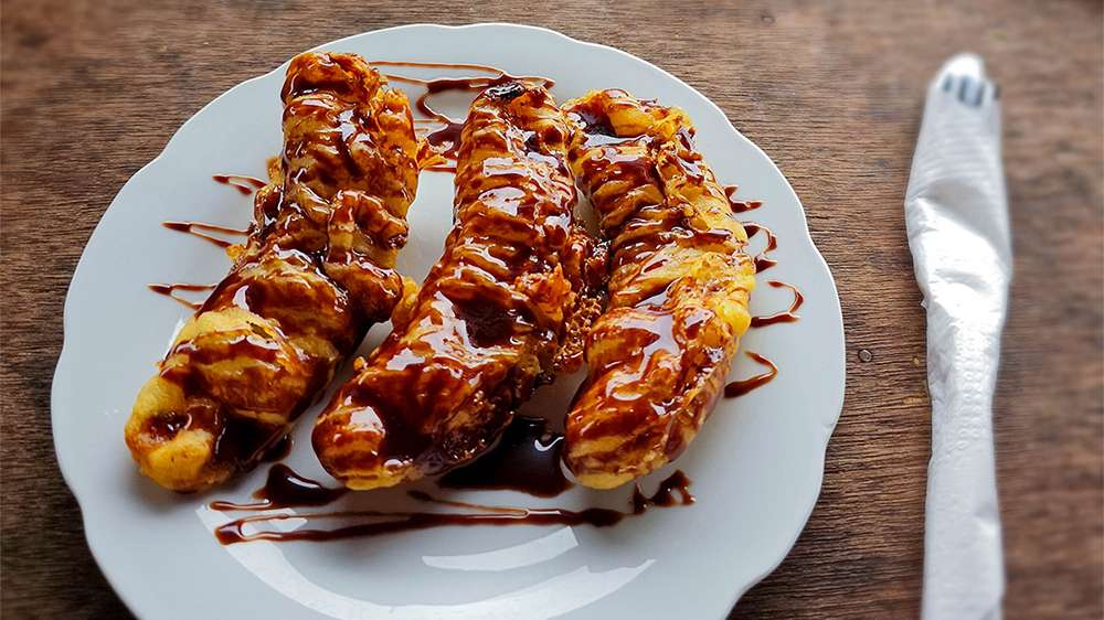 pisang goreng in munduk restaurant, north bali