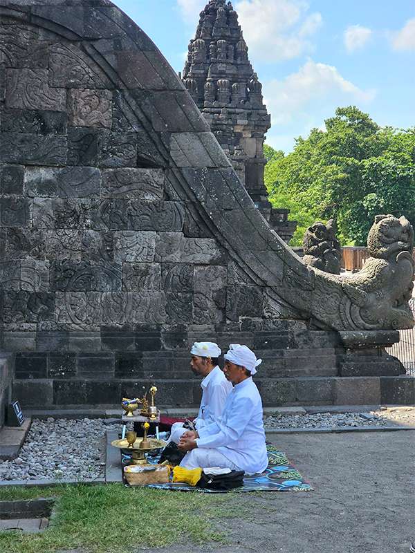 prambanan temple yogyakarta java2