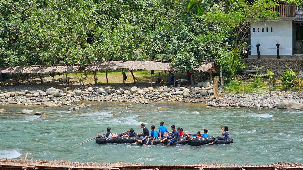 river tubing_bukit lawang