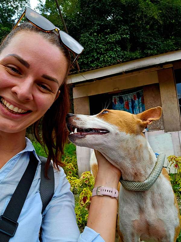 sianok canyon_cute dog