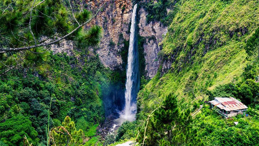 sipiso piso waterfall_north sumatra