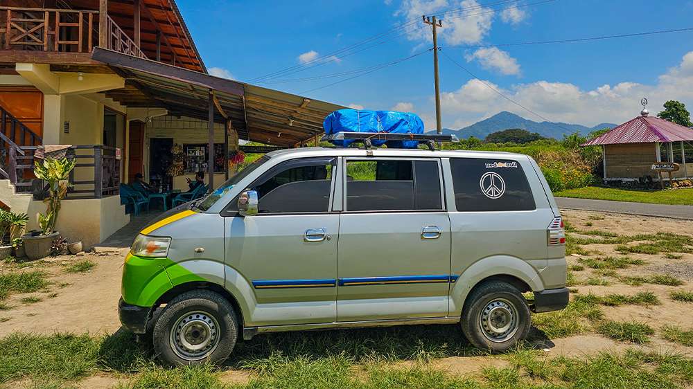 tourist bus from bukit lawang to lake toba