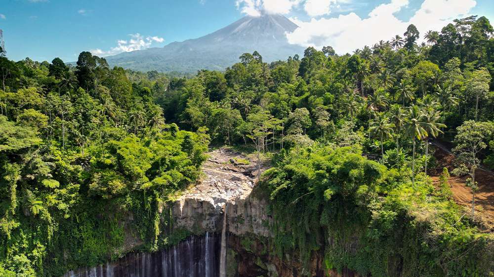 tumpak sewu waterfall east java indonesia 3