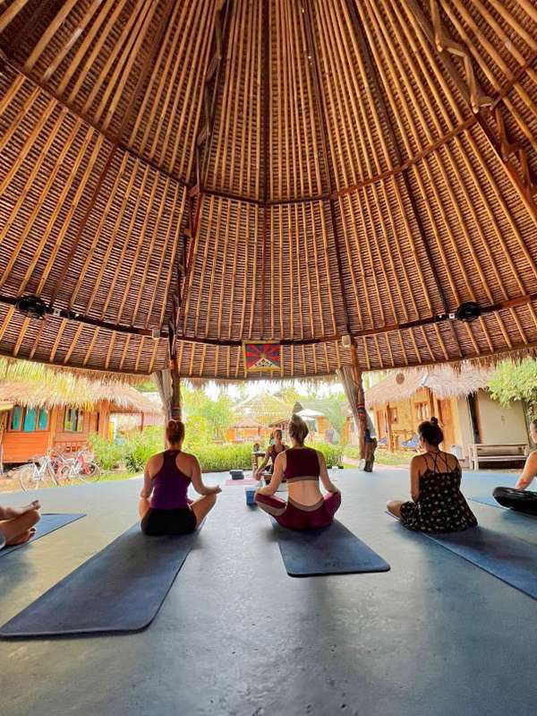H2O yoga centre gili air, lombok