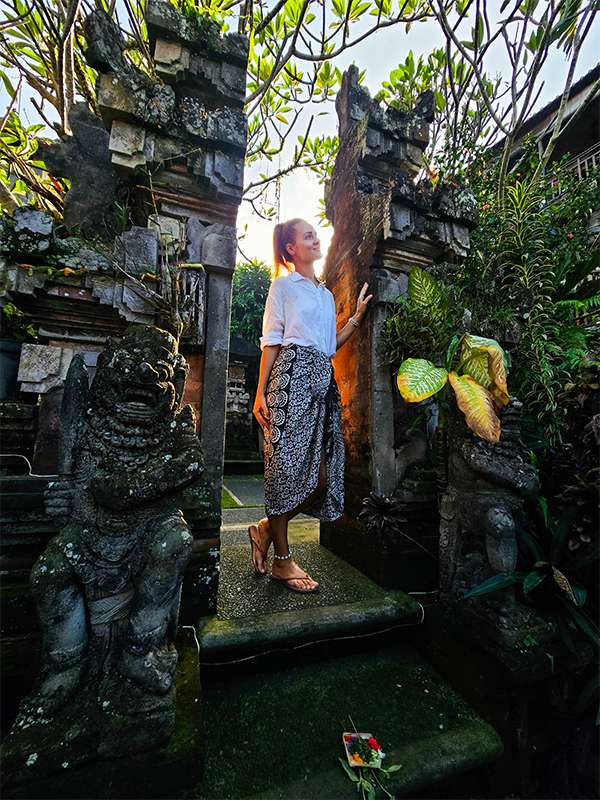balinese temple outfit with sarong