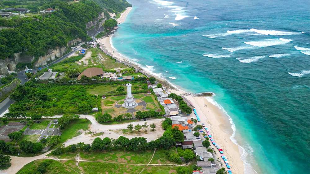 bandawa beach uluwatu bali indonesia