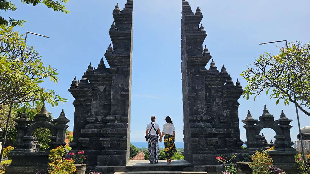 brahmavihara buddhist monastery bali