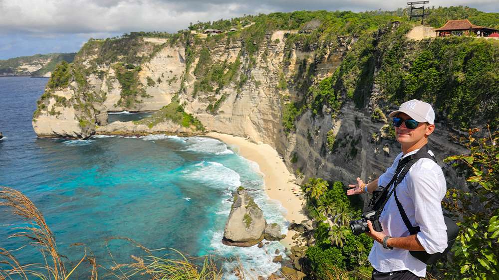 diamond beach, nusa penida, bali, indonesia