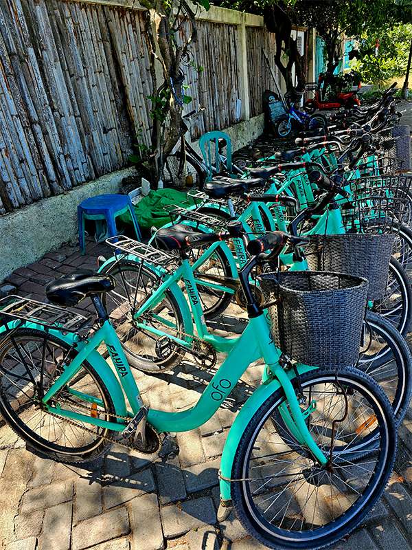 getting around gili islands by bicycle