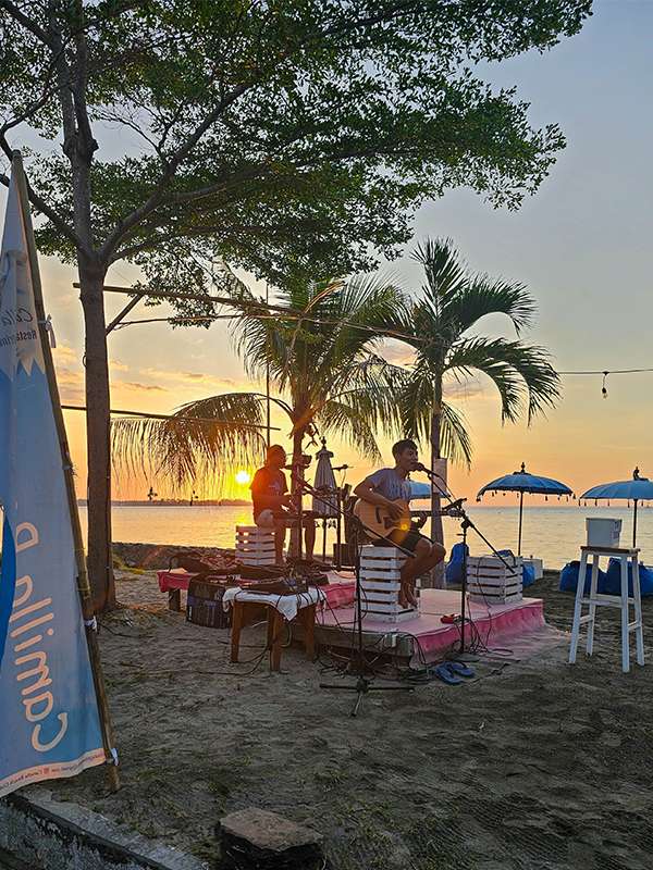 gili air sunet vibes, live music