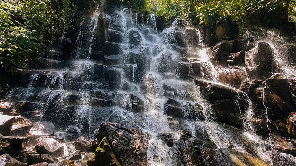 kanto lampo waterfall ubud bali