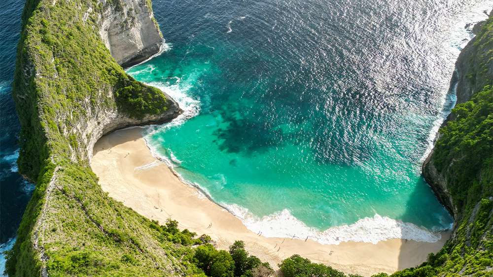 nusa penida kelingking beach bali