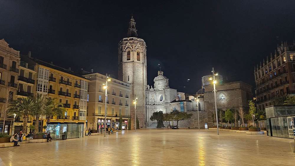 plaza de la reina valencia