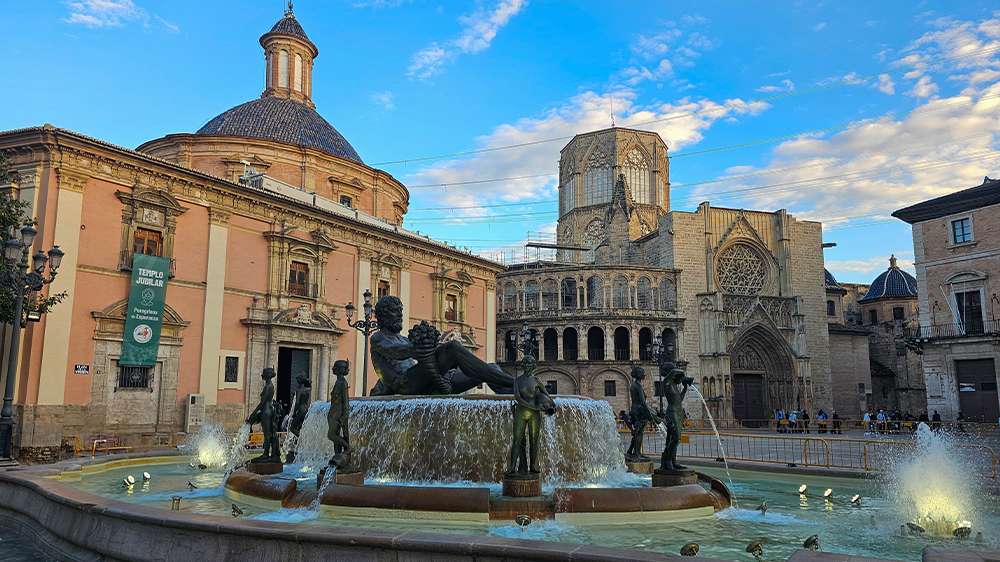 plaza de la virgen valencia