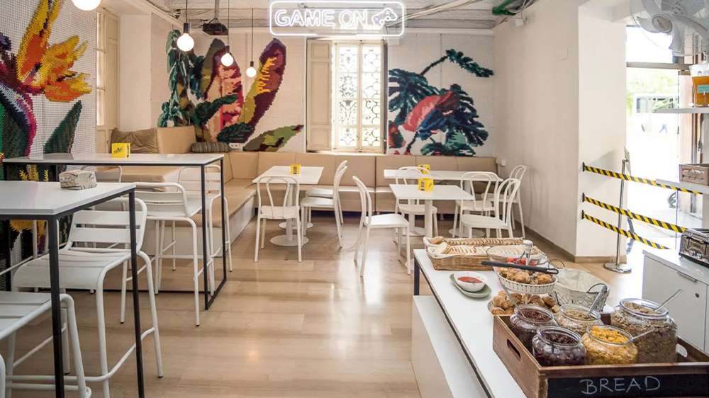 river hostel valencia spain