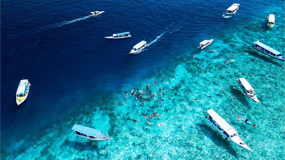 snorkeling at the bask nest in gili meno