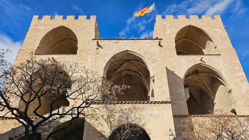 torres de serranos valencia