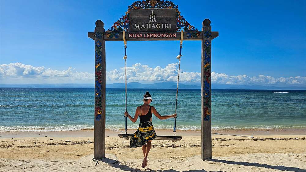 white sand beach nusa lembongan bali indonesia