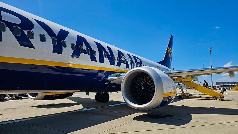 getting to pula by plane