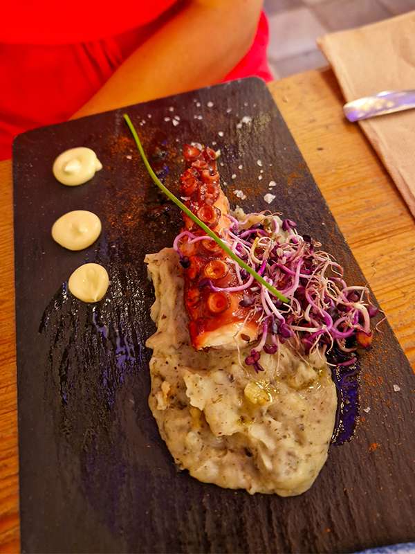 tapas at casa tomate seville