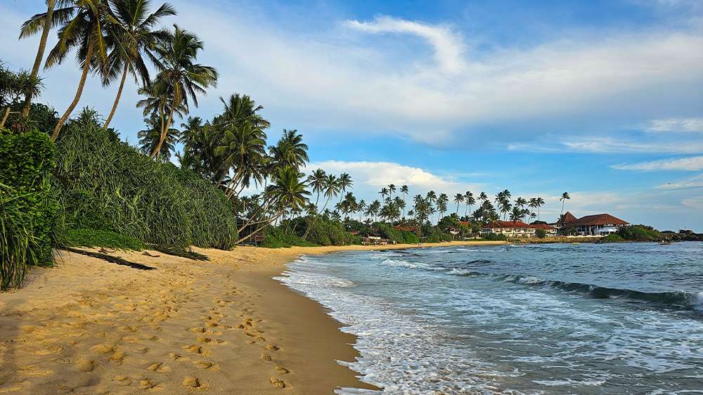dickwella beach, sri lanka
