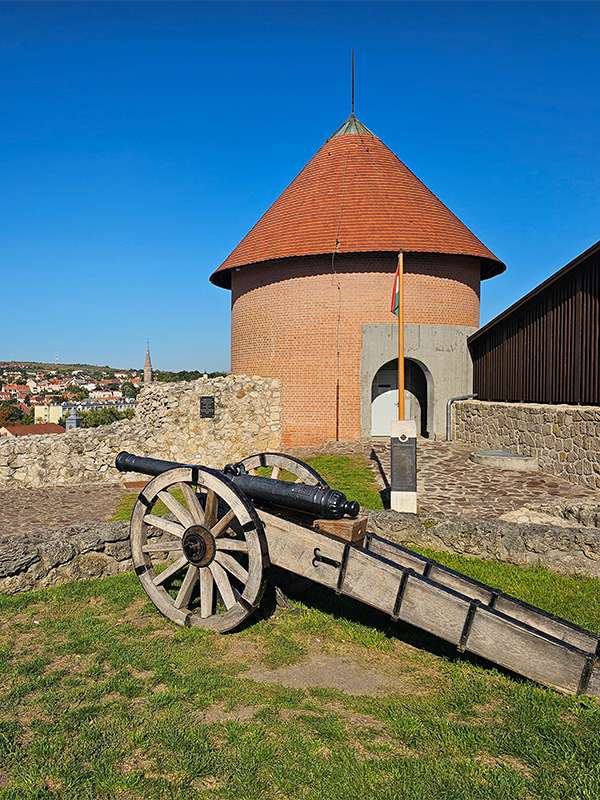 eger castle, cannon fire, hungary