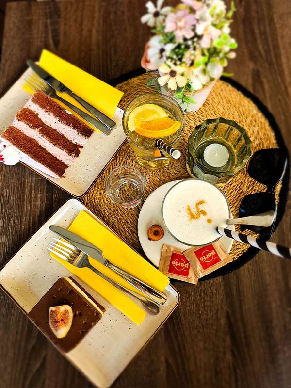 hungarian cakes to try at a patisserie