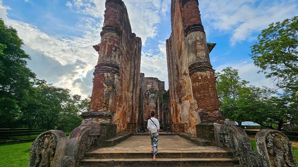 polonnaruwa, sri lanka