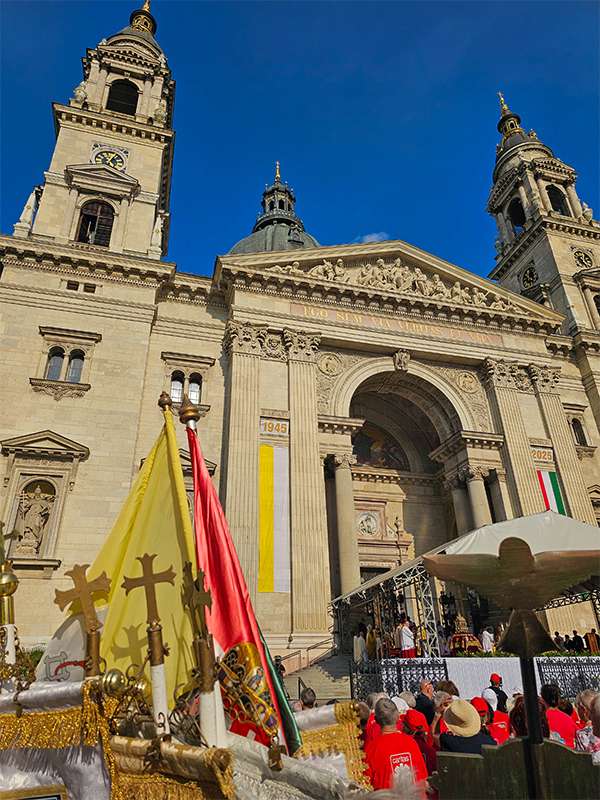 st stephen's basilica, budapest, hungary