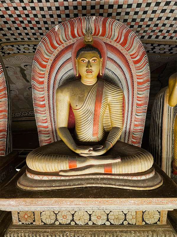 dambulla cave temple, sri lanka cultural triangle