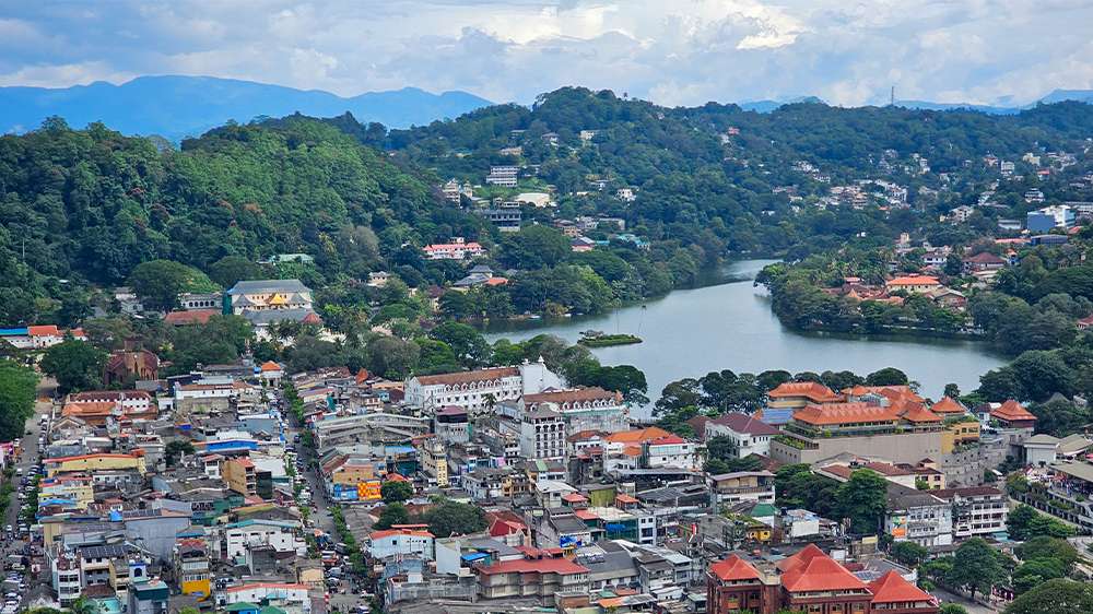 views over kandy lake, sri lanka cultural triangle