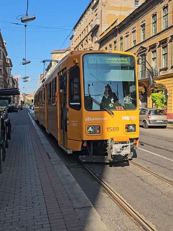 getting around budapest by tram