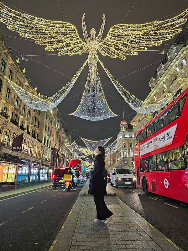 visiting london during christmas time, christmas lights, england