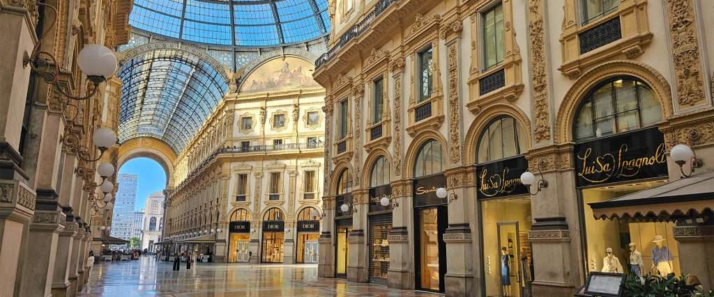 Galleria Vittorio Emanuele II, milan, italy