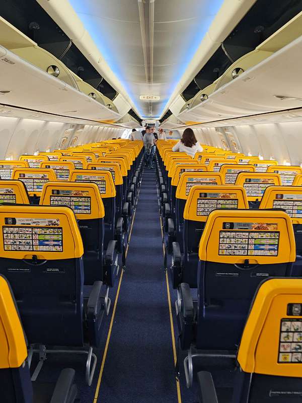 flying with Ryanair to Bergamo2, Italy