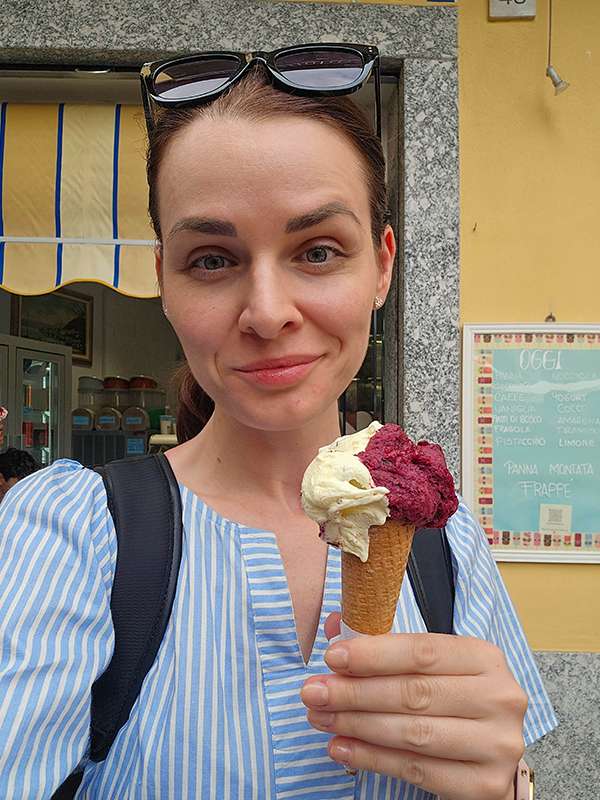 gelato at gelateria del borgo in bellagio, lake como, italy